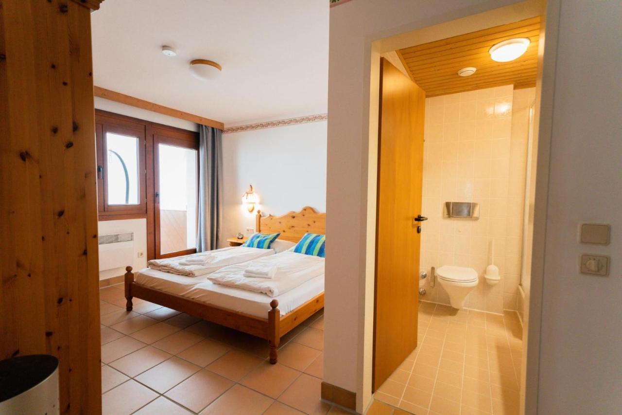 Apartment Weitblick - Almresort Gerlitzen Treffen Dış mekan fotoğraf