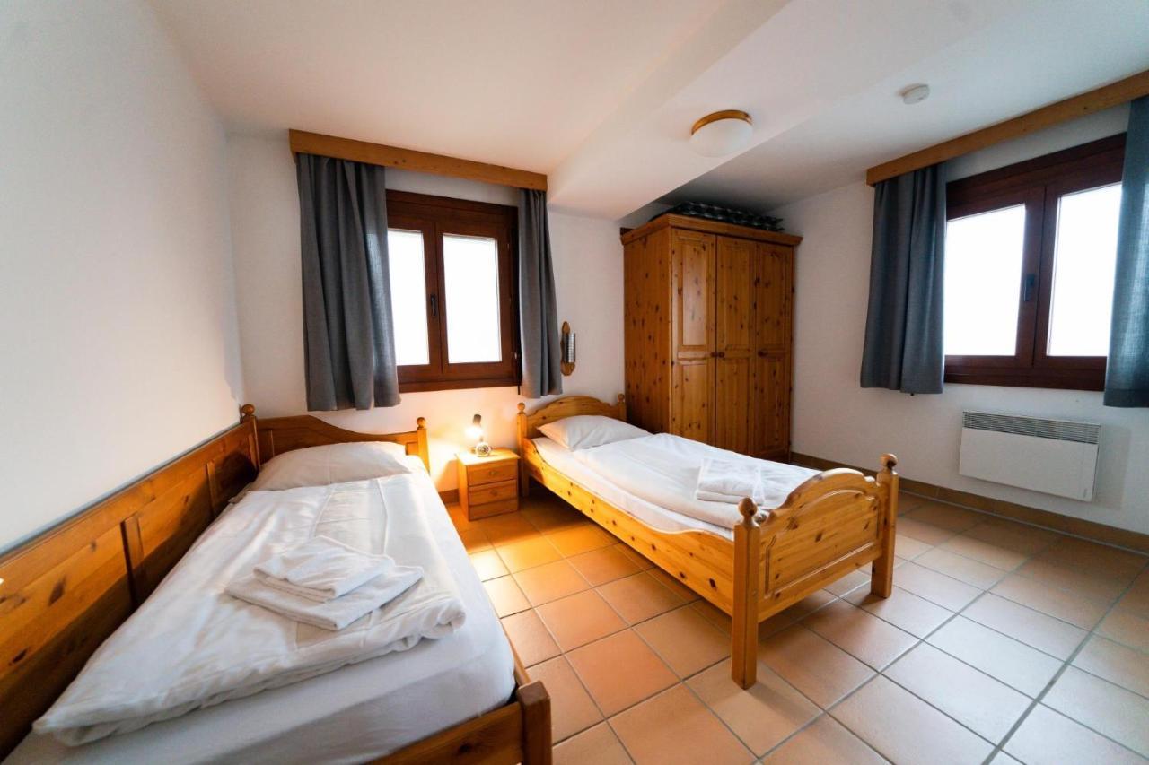 Apartment Weitblick - Almresort Gerlitzen Treffen Dış mekan fotoğraf